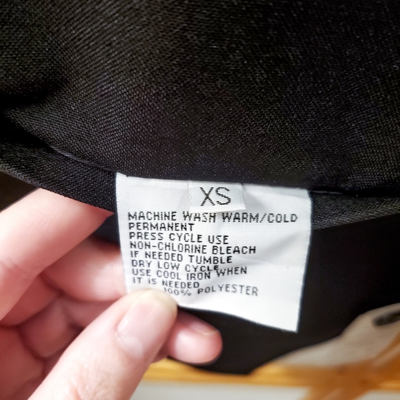 5-button Black Dress Vest - Picture 4 of 5